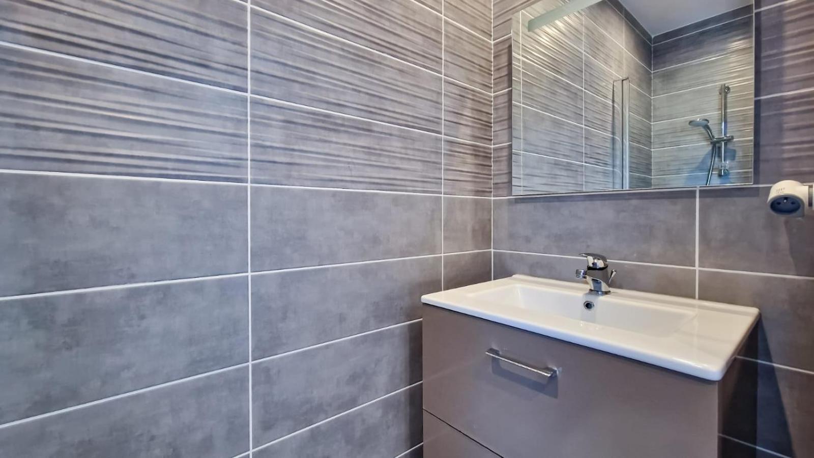 Appartement Plein Centre Bernis Dış mekan fotoğraf